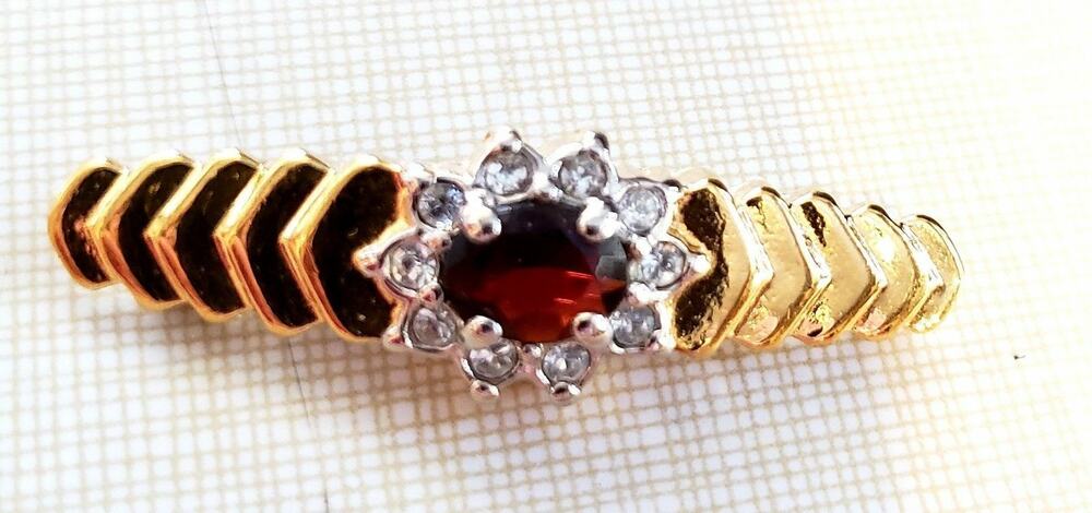 Vintage Red Brooch Pin Rhinestone Faux Garnet Gold Tone Bar‎ Victorian Revival